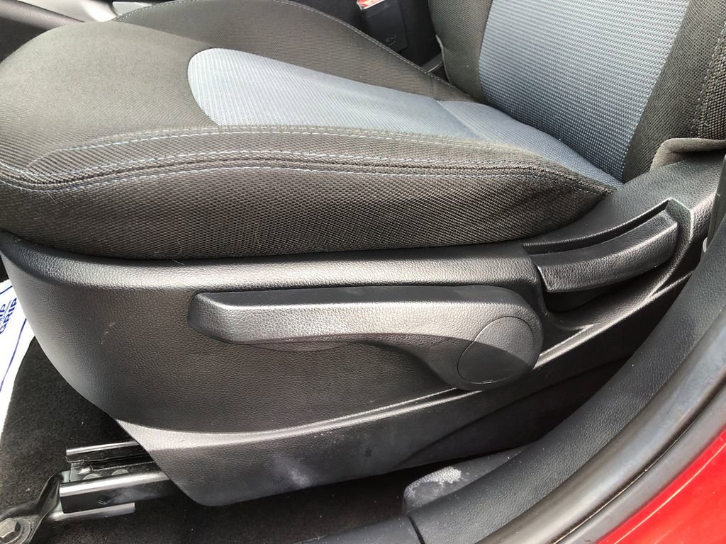 Used 2015 Kia Sportage LX image 19