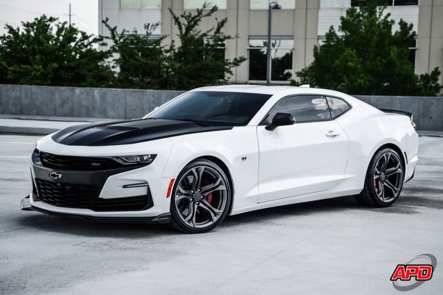 Used 2019 Chevrolet Camaro SS RWD image 38