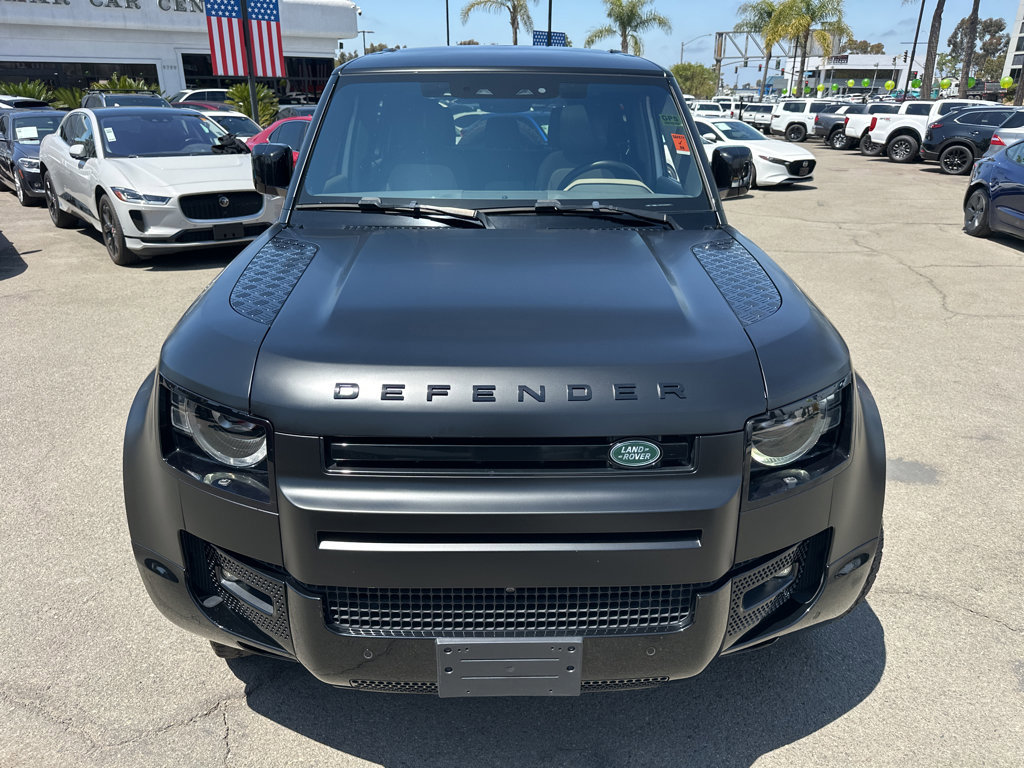 Used 2022 Land Rover Defender 110 X-Dynamic HSE image 2