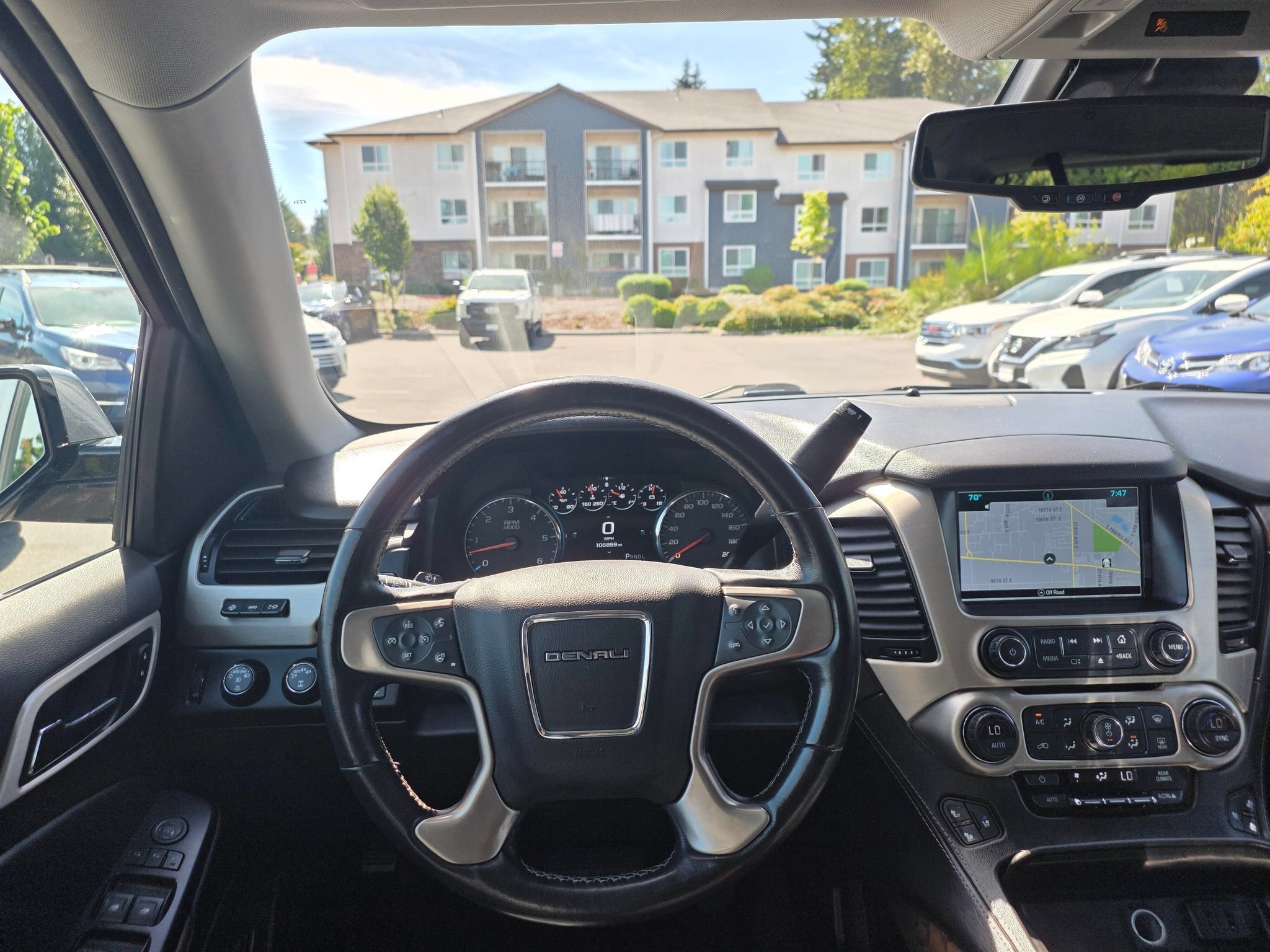 Used 2019 GMC Yukon Denali w/ Denali Ultimate Package AWD/4WD image 12