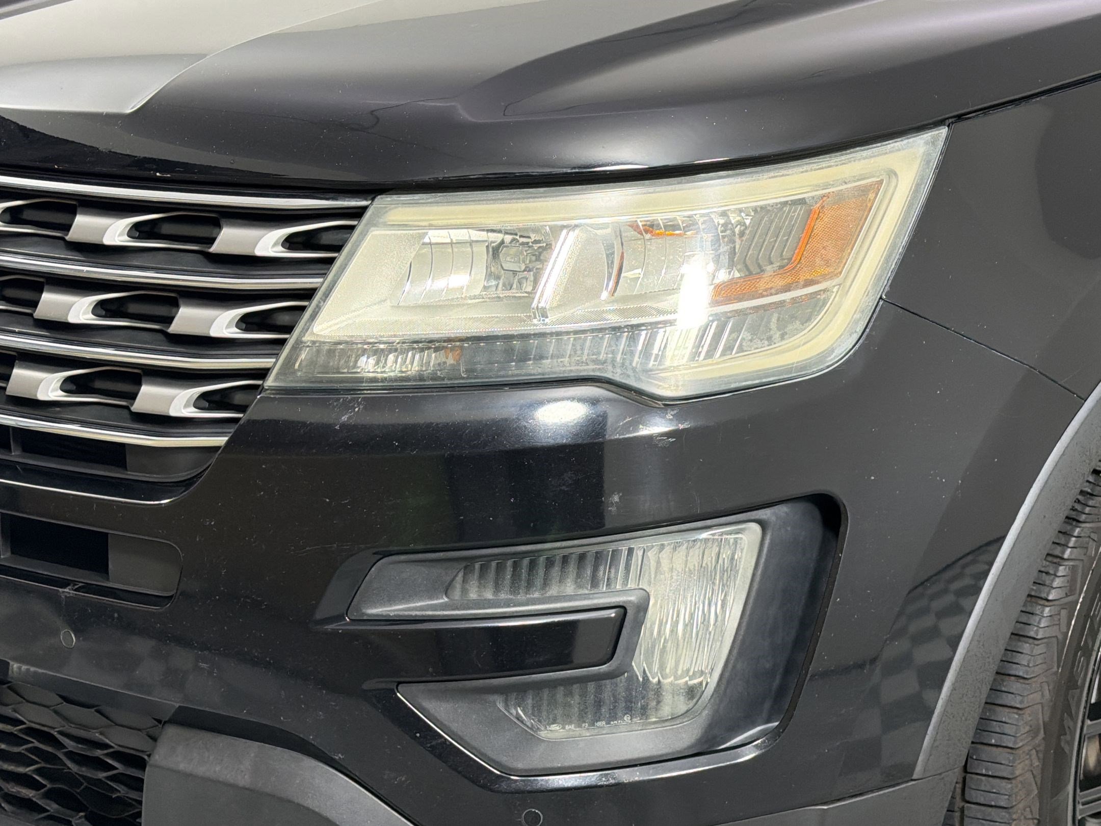 Used 2016 Ford Explorer Limited image 11