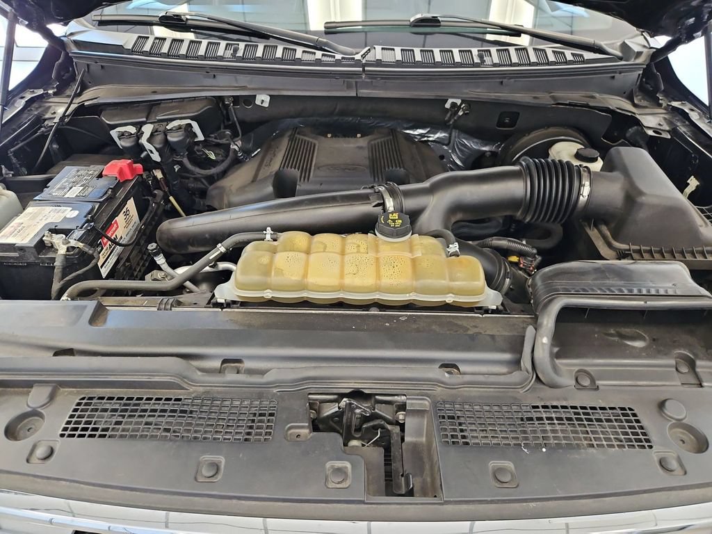 Used 2021 Ford Expedition Limited AWD/4WD image 31