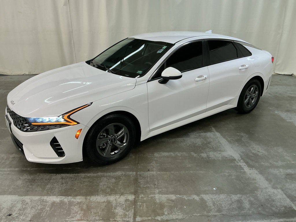 Used 2023 Kia K5 LXS FWD image 3