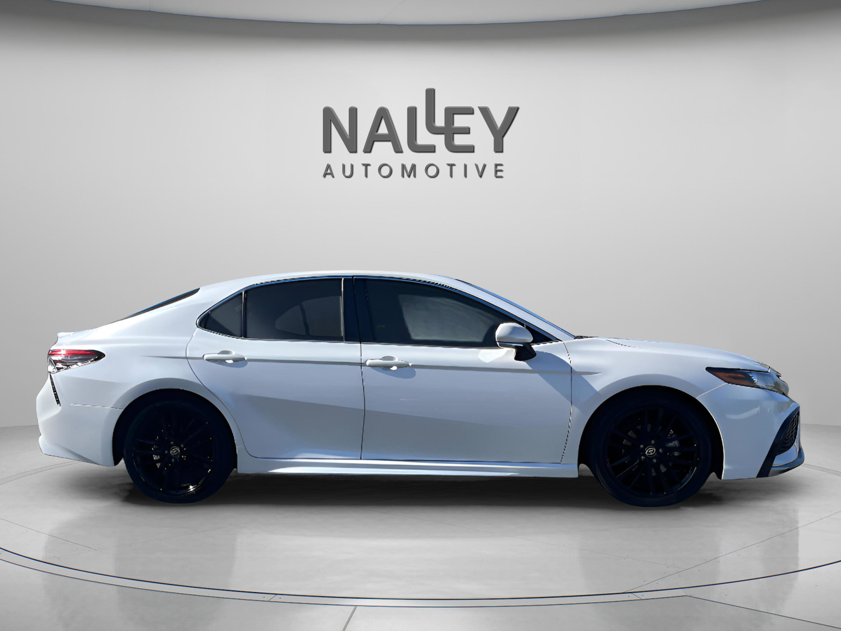 Used 2024 Toyota Camry XSE image 6