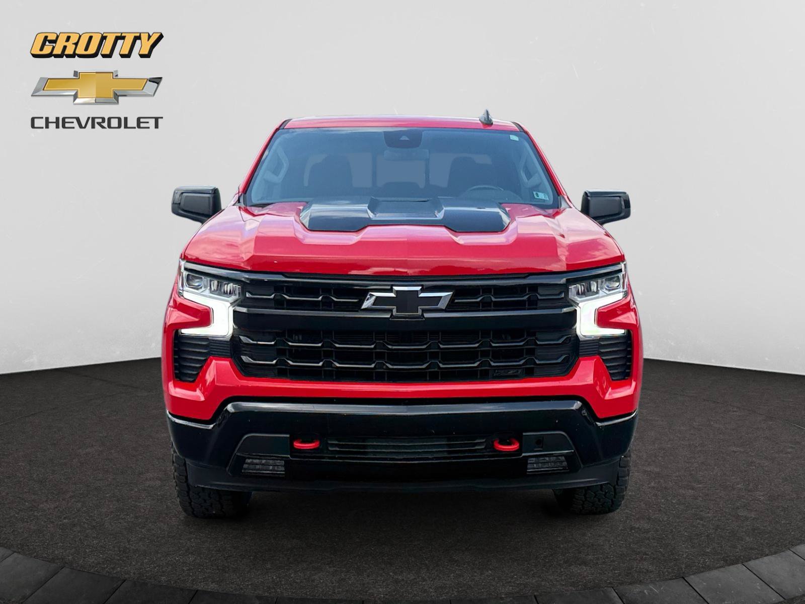 Used 2024 Chevrolet Silverado 1500 LT Trail Boss w/ Convenience Package II AWD/4WD image 8