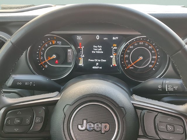 Used 2023 Jeep Gladiator Sport AWD/4WD image 12
