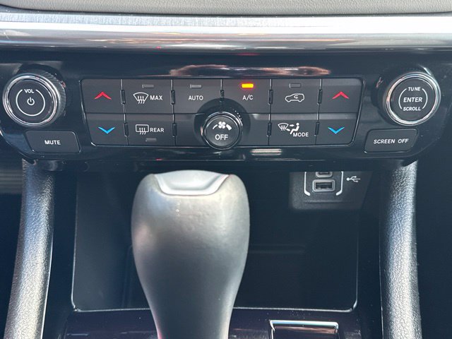 Used 2023 Jeep Compass Limited AWD/4WD image 33