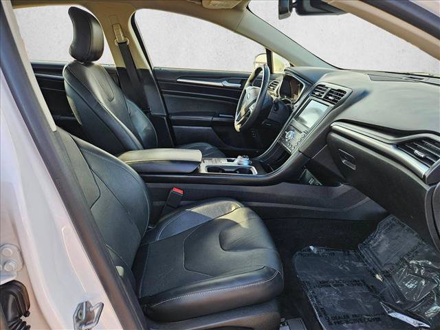 Used 2019 Ford Fusion Energi Titanium FWD image 26
