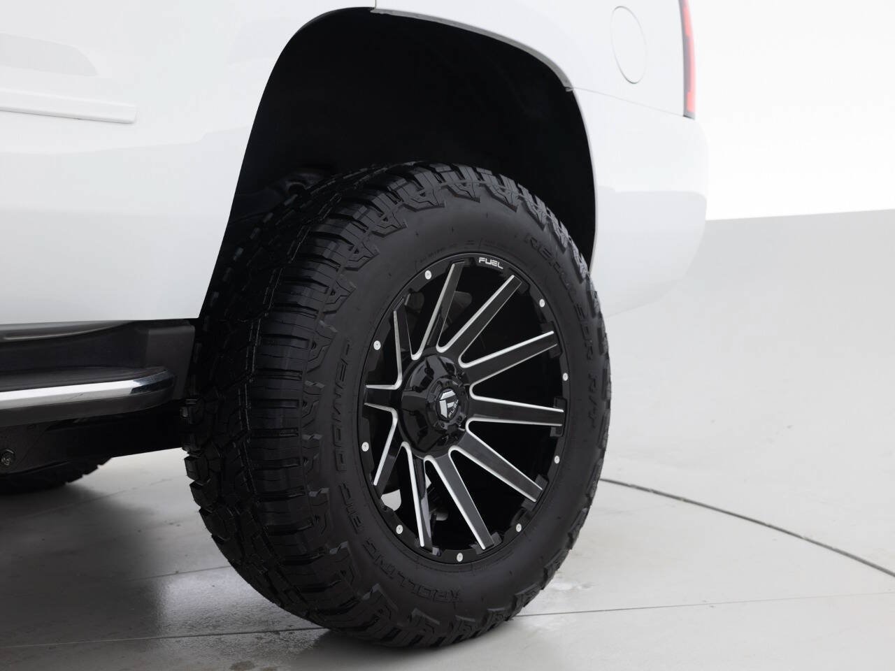 Used 2018 Chevrolet Tahoe Premier AWD/4WD image 20