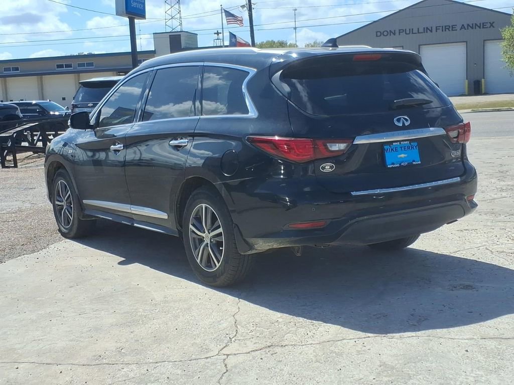 Used 2019 INFINITI QX60 Luxe w/ Essential Package image 3