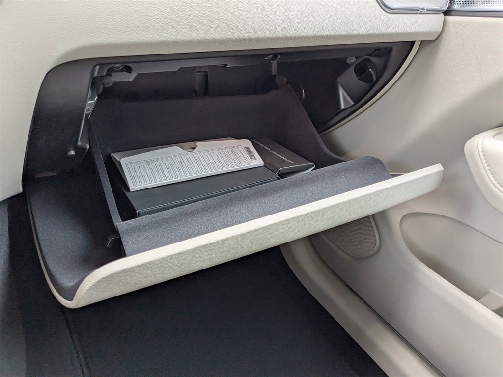 Certified 2023 Volvo XC60 B6 Ultimate image 28