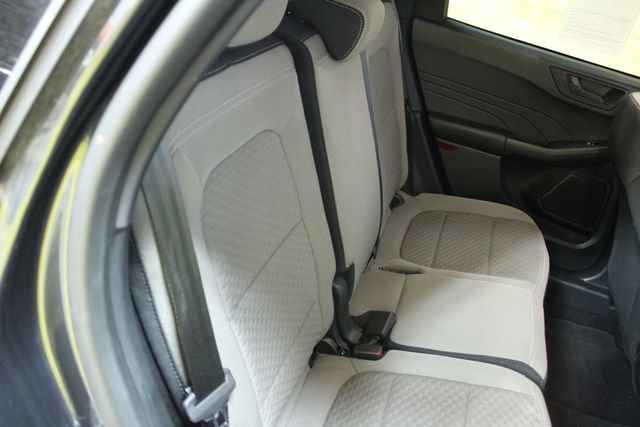 Used 2022 Ford Escape SE AWD/4WD image 9