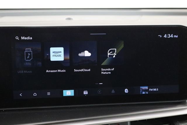 Used 2025 Kia Sorento LX FWD image 32