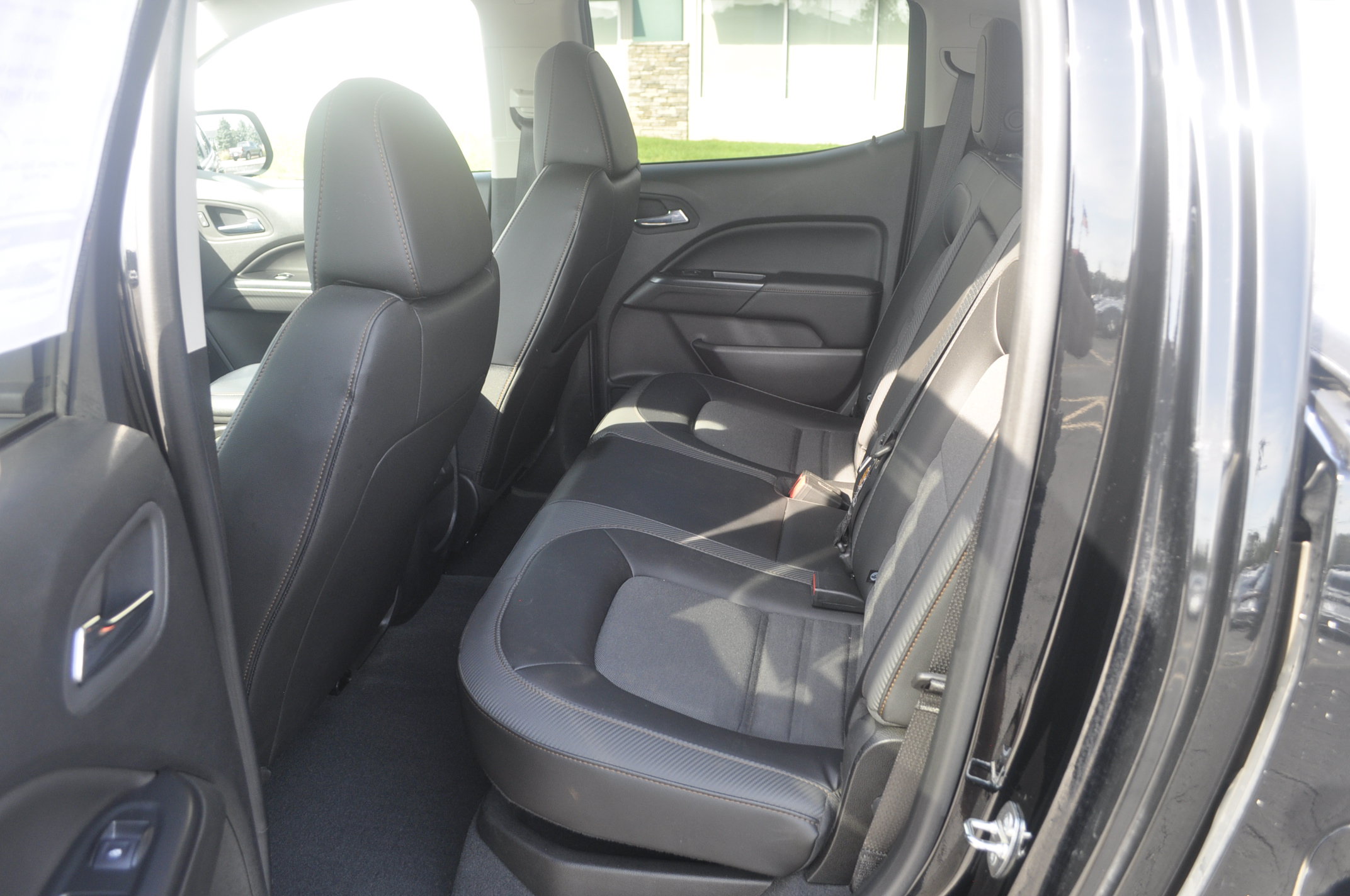 Used 2022 GMC Canyon AT4 AWD/4WD image 11