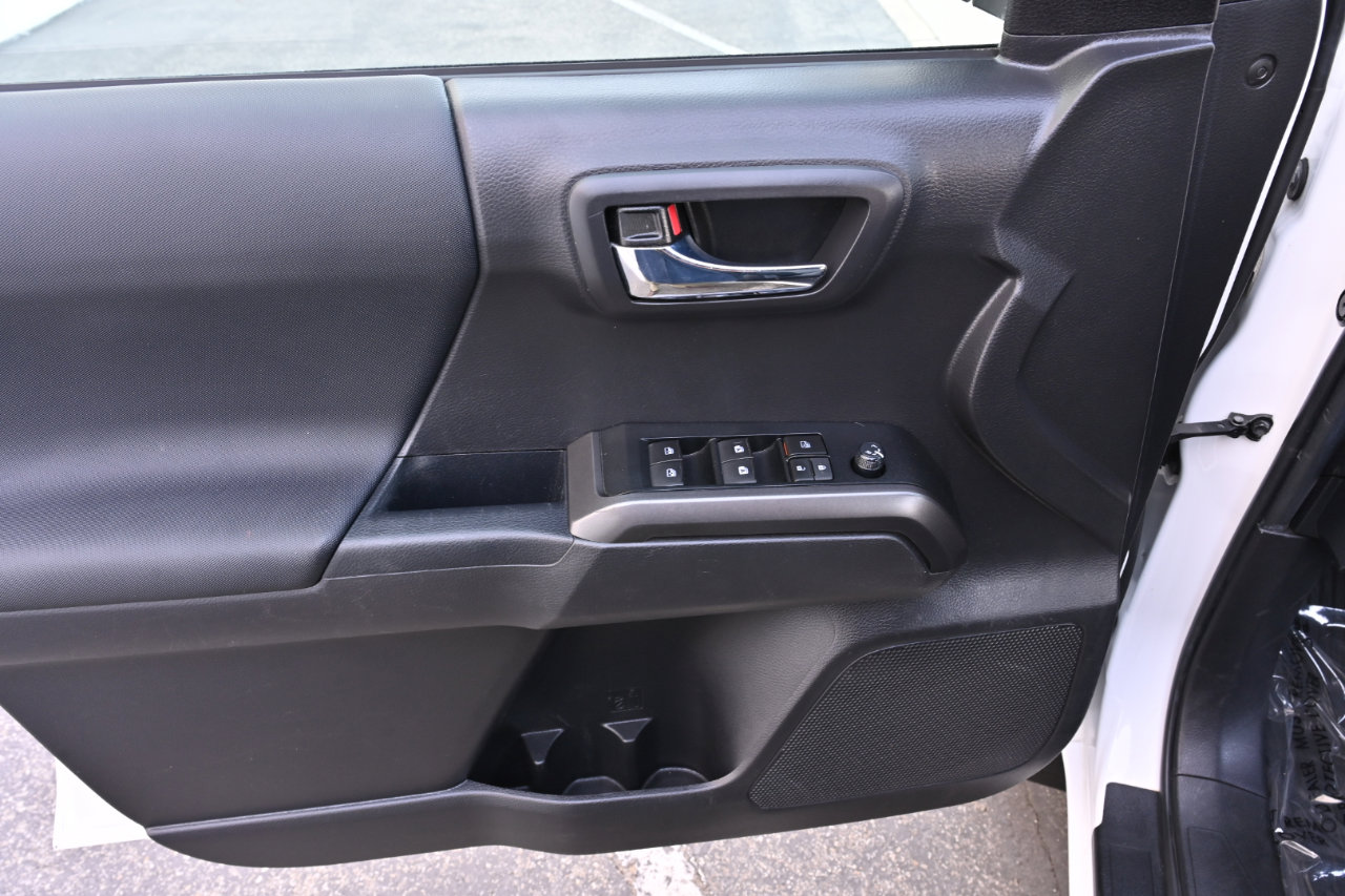 Used 2021 Toyota Tacoma TRD Off-Road w/ Technology Package image 36