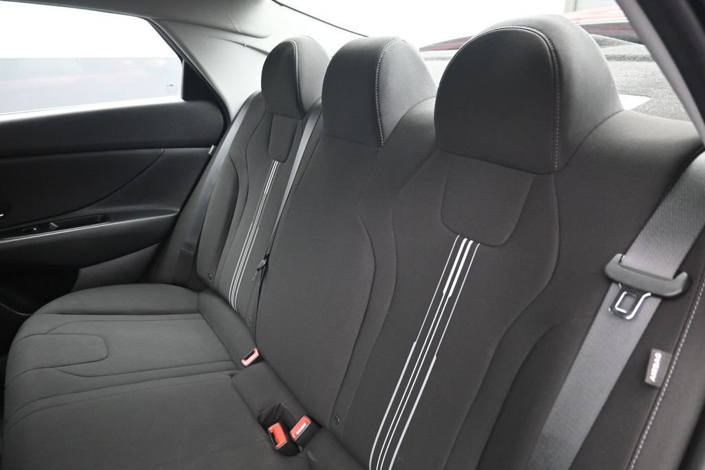 Used 2024 Hyundai Elantra SEL FWD image 26