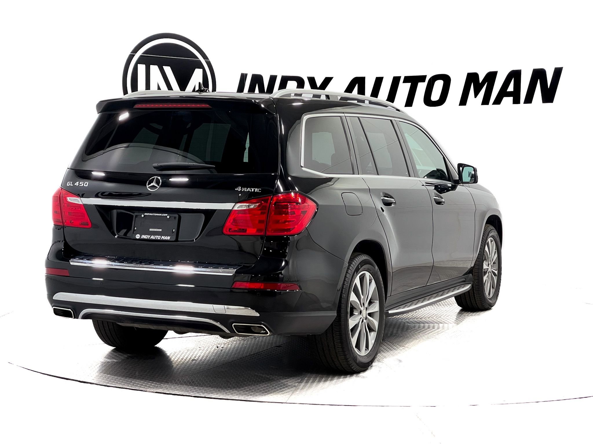 Used 2016 Mercedes-Benz GL 450 4MATIC w/ Premium I Package image 4