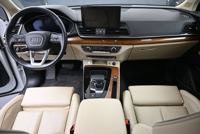 Used 2023 Audi Q5 2.0T Premium Plus w/ Premium Plus Package AWD/4WD image 18
