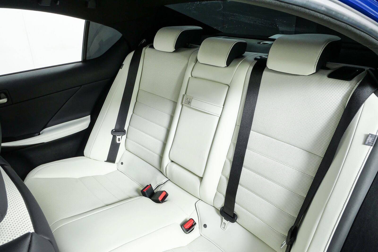 Used 2025 Lexus IS 350 F Sport RWD image 18