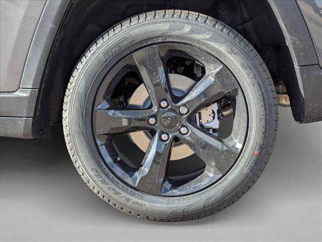 New 2026 Jeep Grand Cherokee Limited w/ Limited Altitude Package image 9