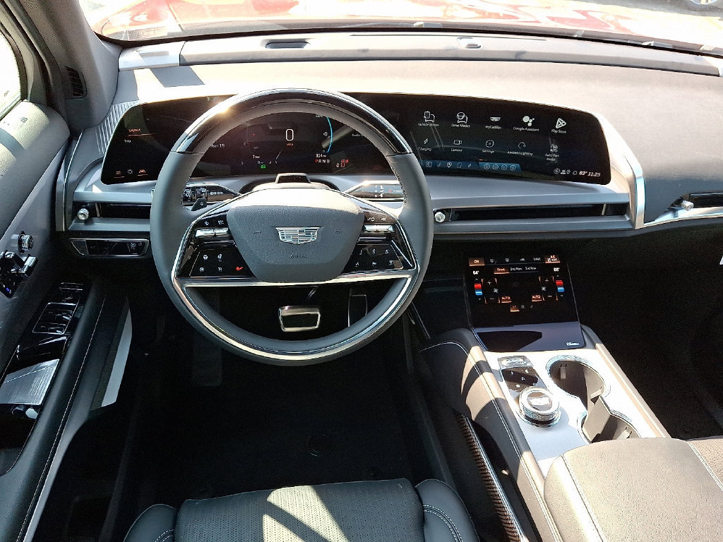 New 2026 Cadillac Vistiq Premium Luxury w/ LPO, Floor Liner Package AWD/4WD image 7