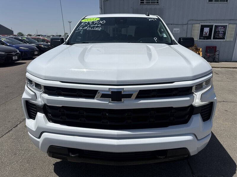 Used 2023 Chevrolet Silverado 1500 RST AWD/4WD image 12