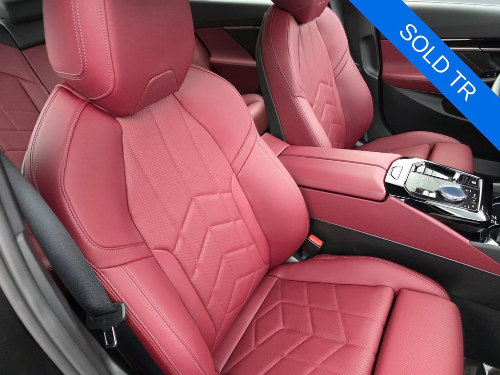 Certified 2026 BMW 530i w/ Premium Package image 28