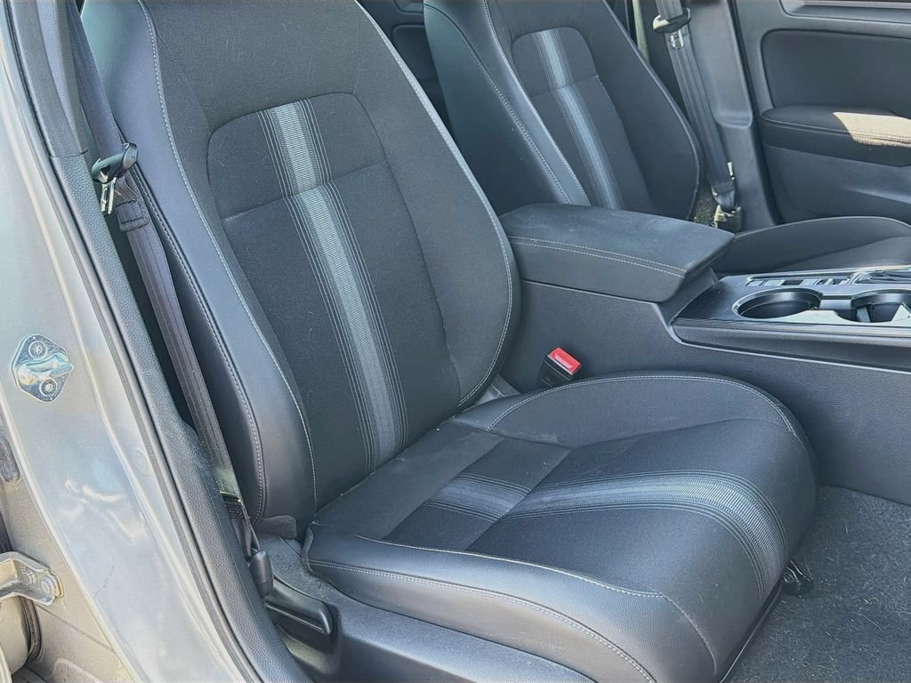 Used 2025 Honda Civic Sport image 28