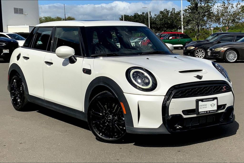Certified 2023 MINI Cooper S image 32