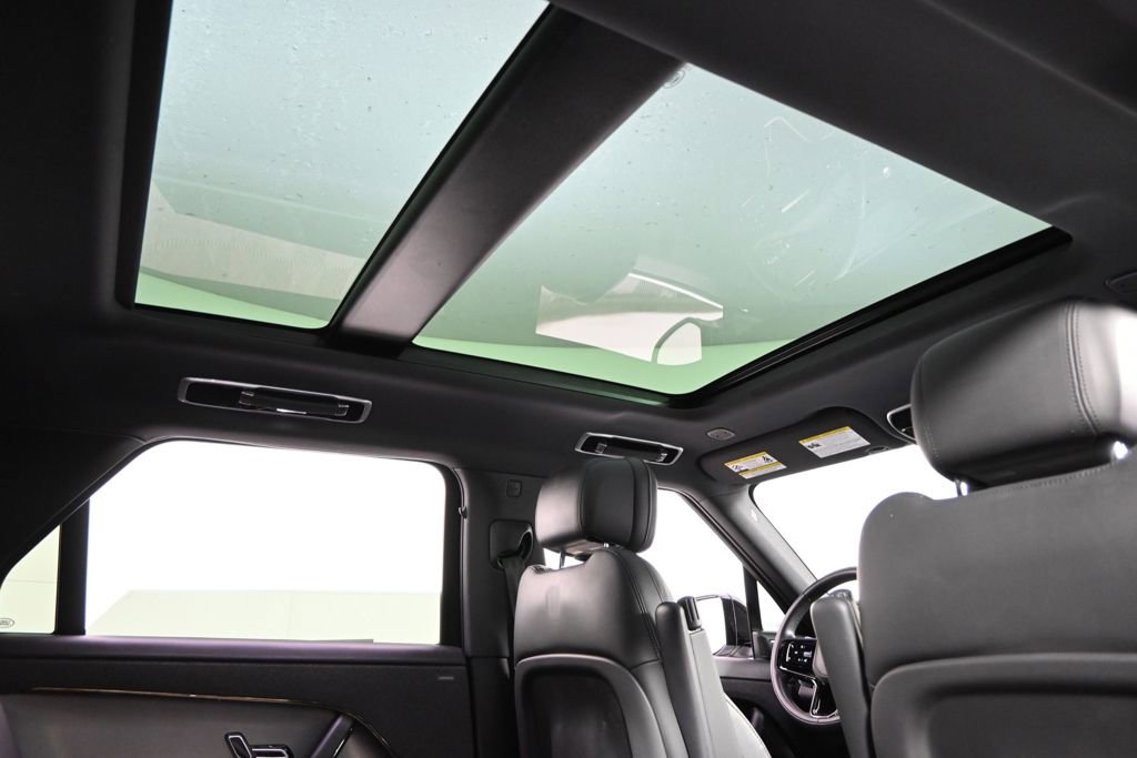 Used 2023 Land Rover Range Rover Sport SE Dynamic image 17