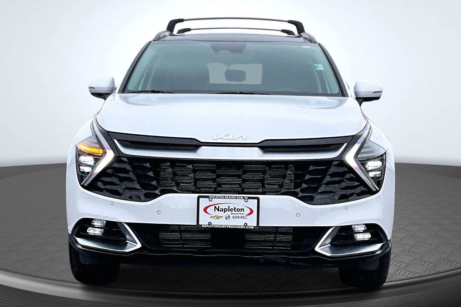 Used 2025 Kia Sportage SX AWD/4WD image 3