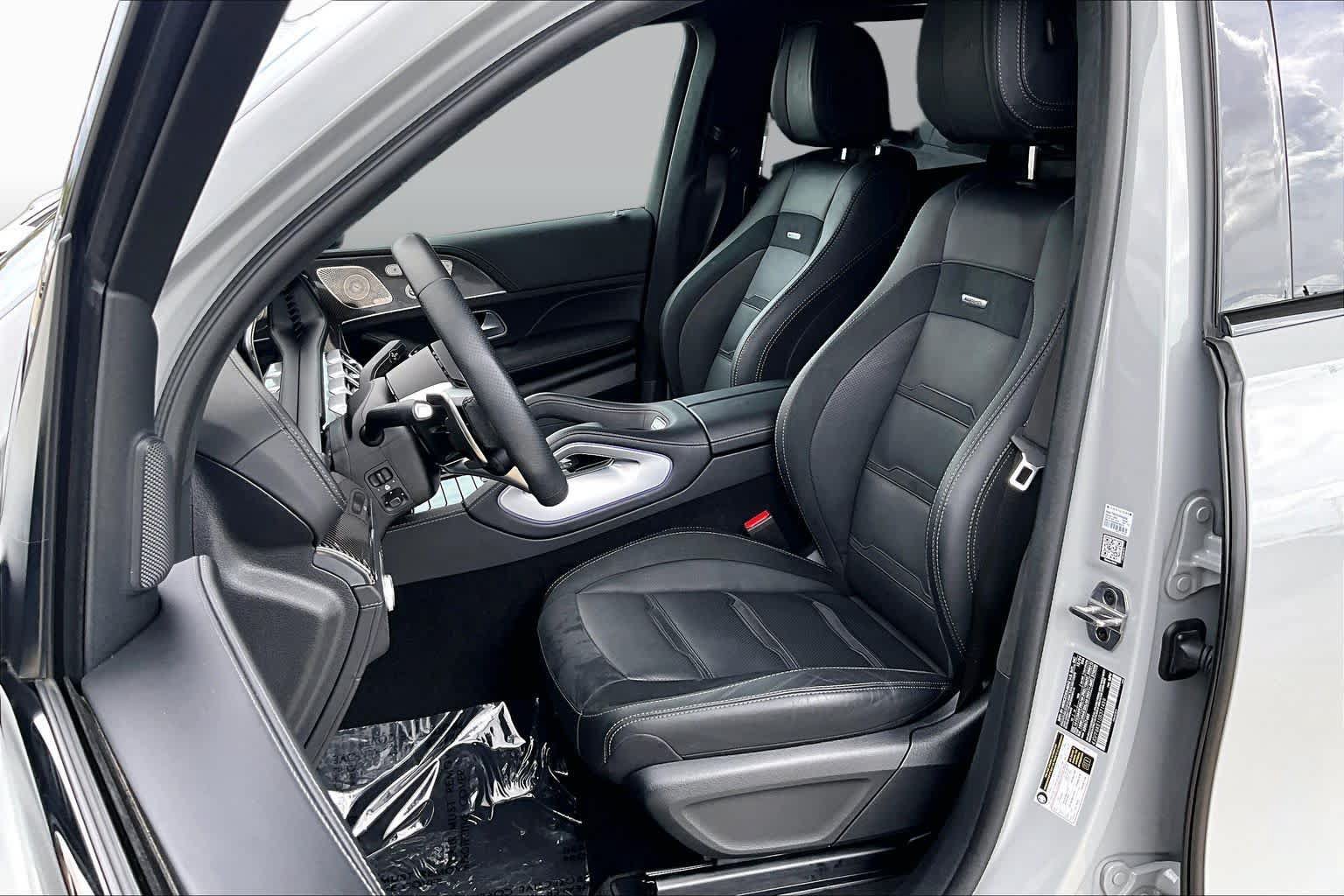 Used 2025 Mercedes-Benz GLS 63 AMG 4MATIC image 8