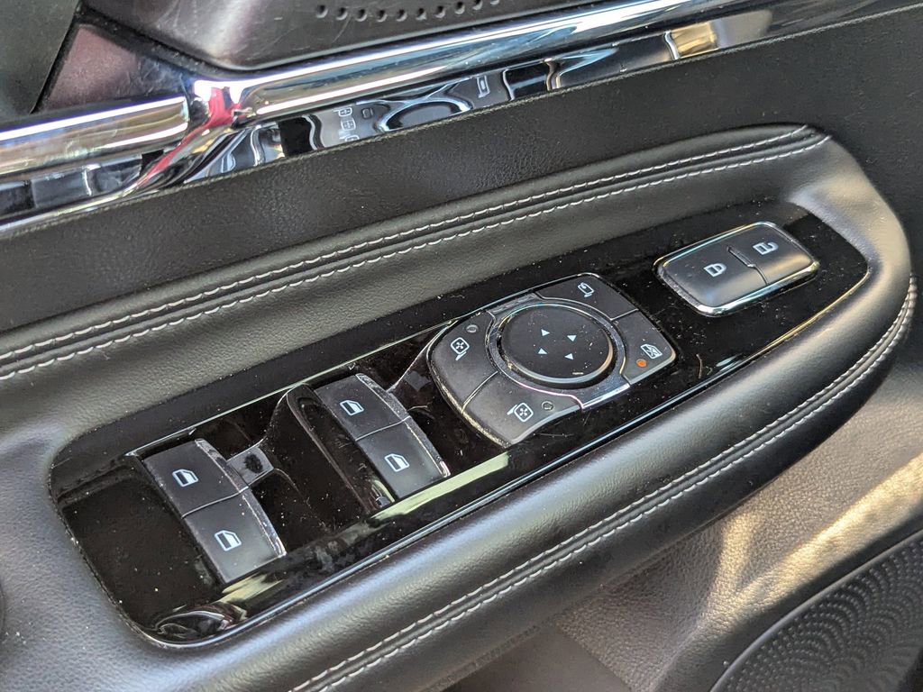 Used 2024 Lincoln Corsair Reserve image 19