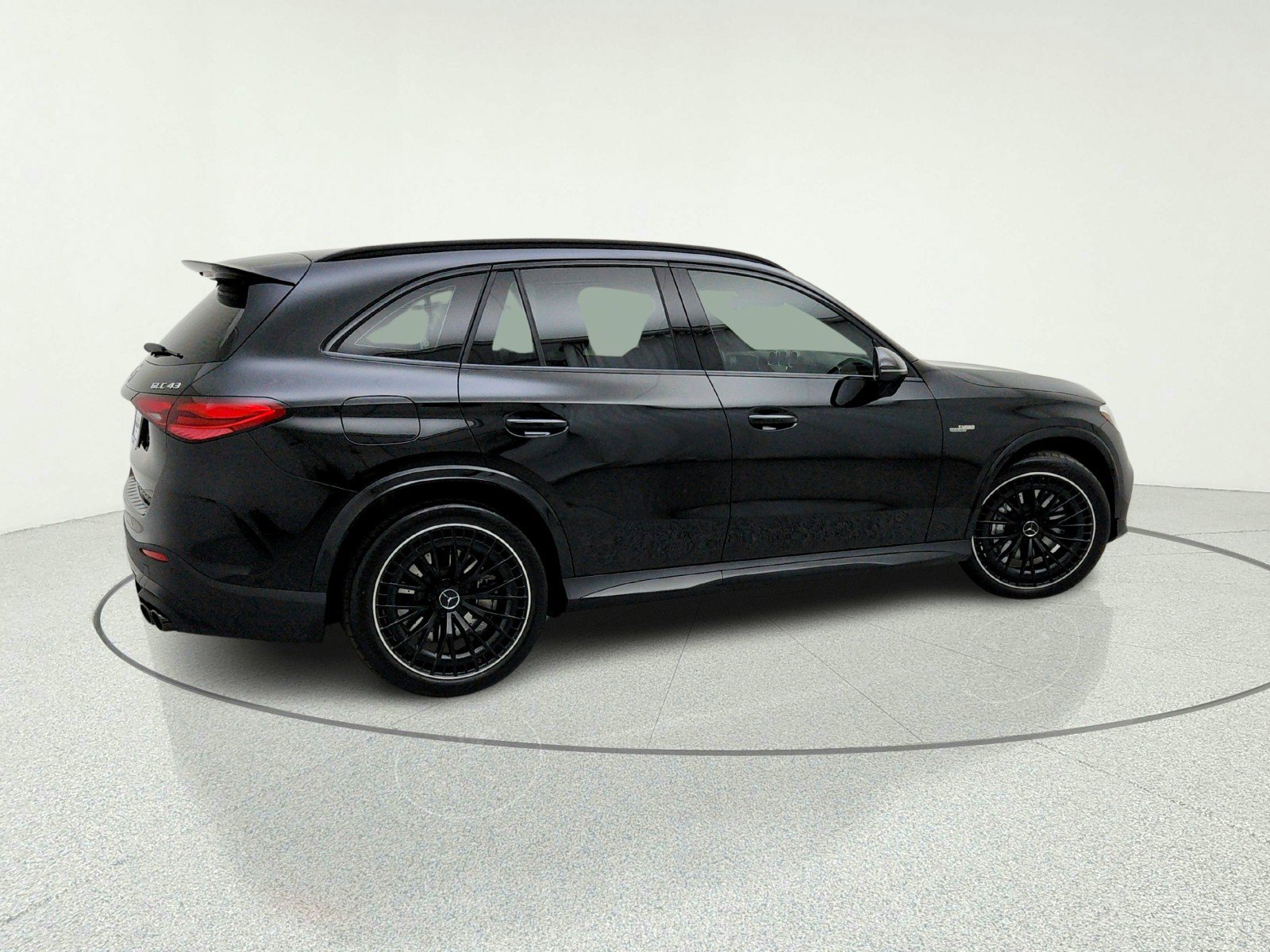 Certified 2025 Mercedes-Benz GLC 43 AMG 4MATIC image 8