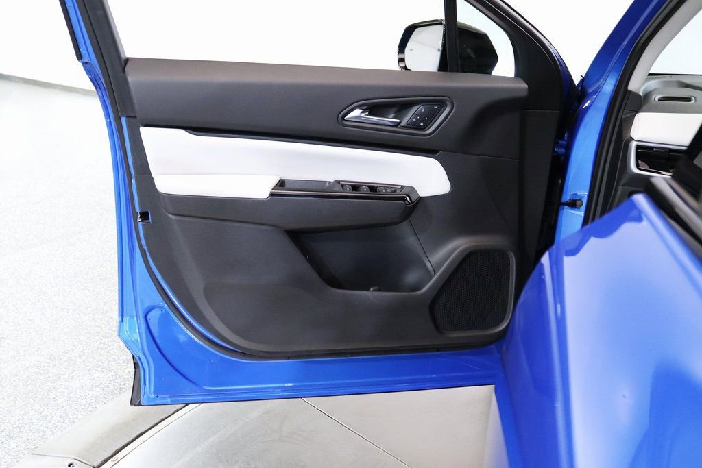 Used 2025 Honda Prologue Touring image 11