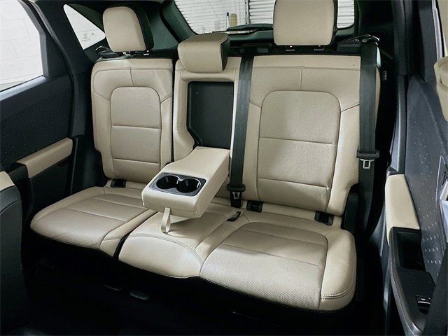 Used 2020 Ford Escape Titanium image 11