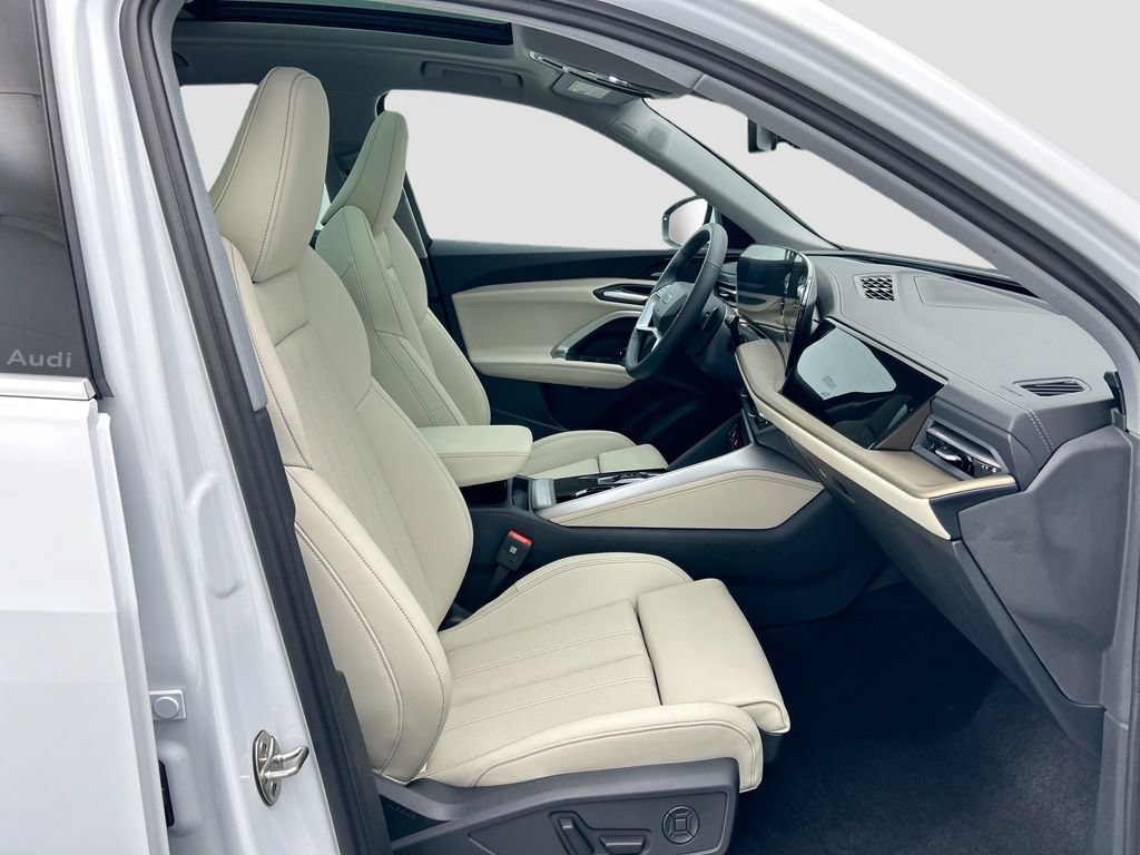 Certified 2025 Audi Q5 Premium w/ Premium Plus AWD/4WD image 20