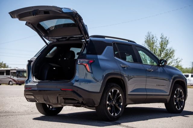Used 2025 Chevrolet Equinox RS AWD/4WD image 5