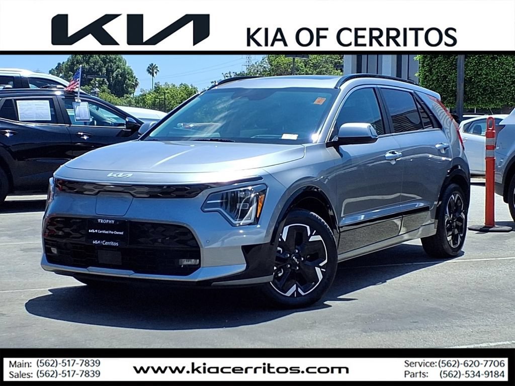 Certified 2024 Kia Niro Wave FWD image 1
