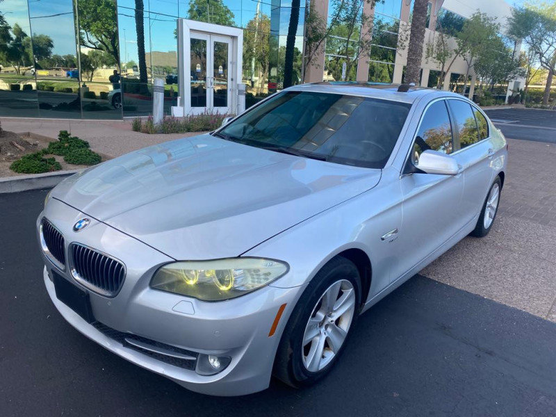Used 2012 BMW 528i xDrive Sedan image 2