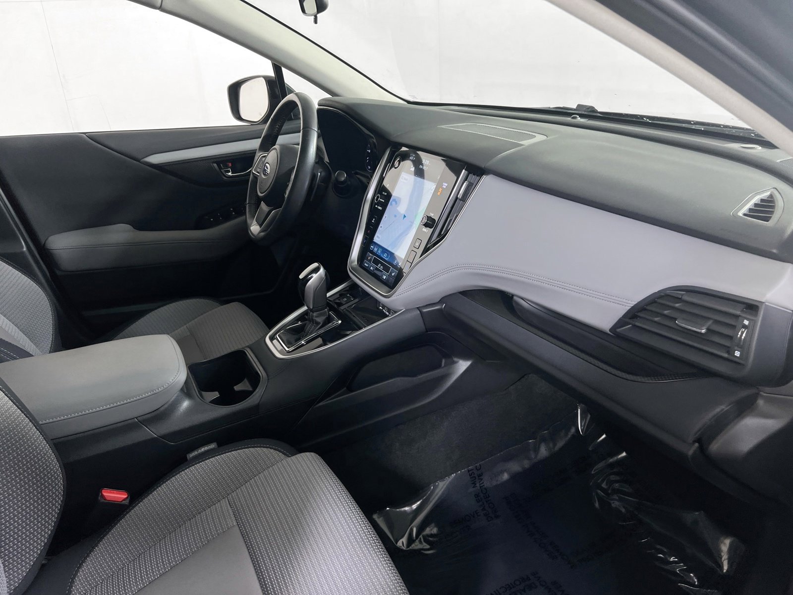 Used 2023 Subaru Outback Premium image 29