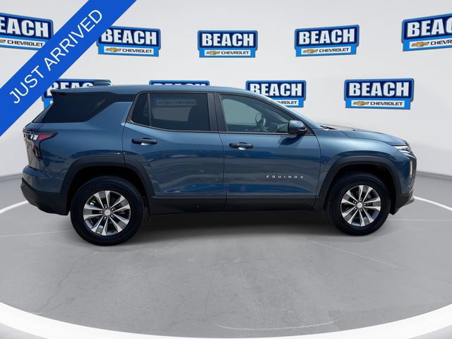 New 2026 Chevrolet Equinox LT w/ Safety and Technology Package FWD image 9