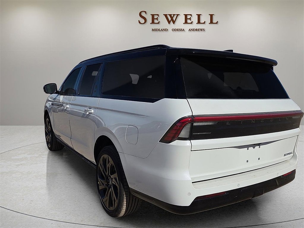New 2026 Lincoln Navigator L Black Label image 3