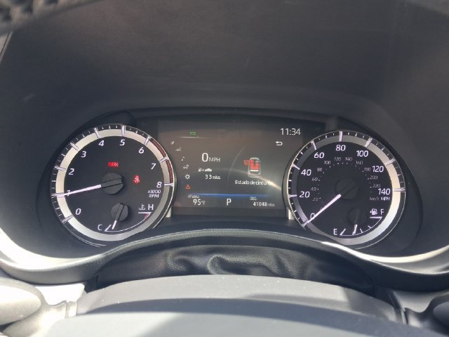 Used 2023 Toyota Highlander XLE FWD image 16