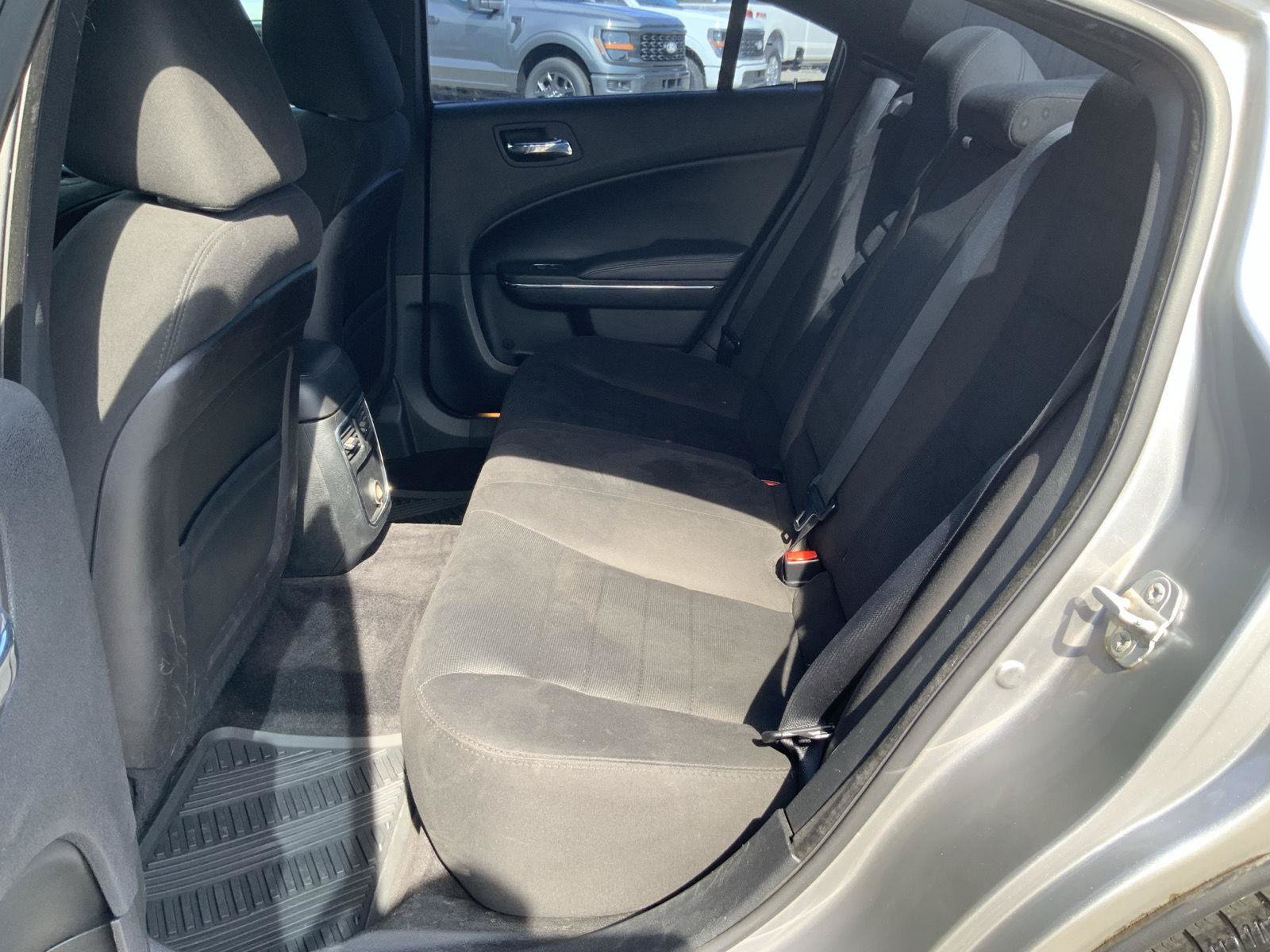 Used 2014 Dodge Charger SE RWD image 37