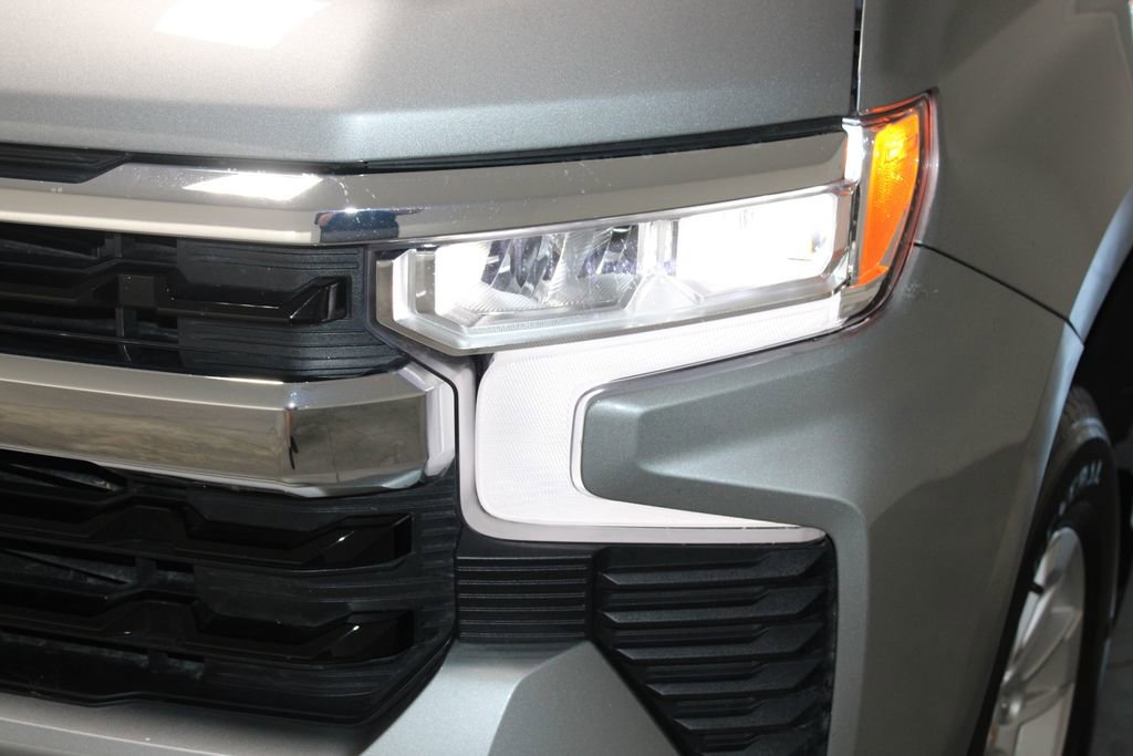 Used 2025 Chevrolet Silverado 1500 LT image 55