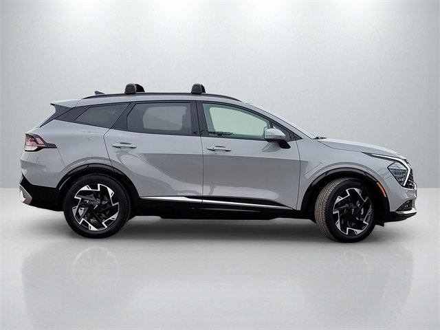 Used 2025 Kia Sportage SX image 3