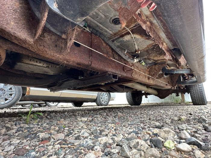 Used 2004 Chevrolet Silverado 2500 LT AWD/4WD image 11