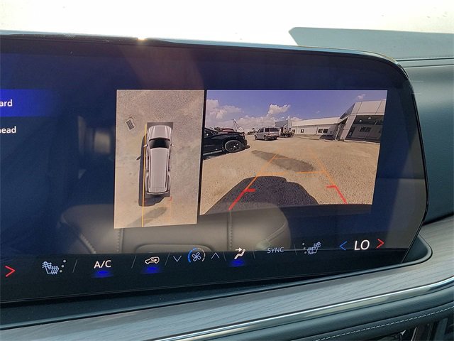 New 2026 Chevrolet Suburban Z71 image 15