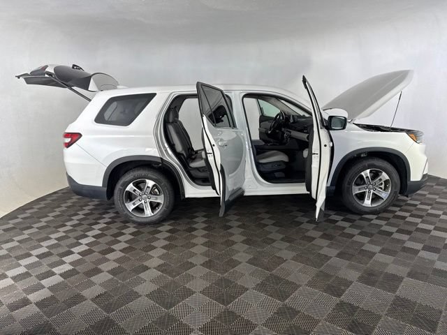 Used 2023 Honda Pilot EX-L image 13